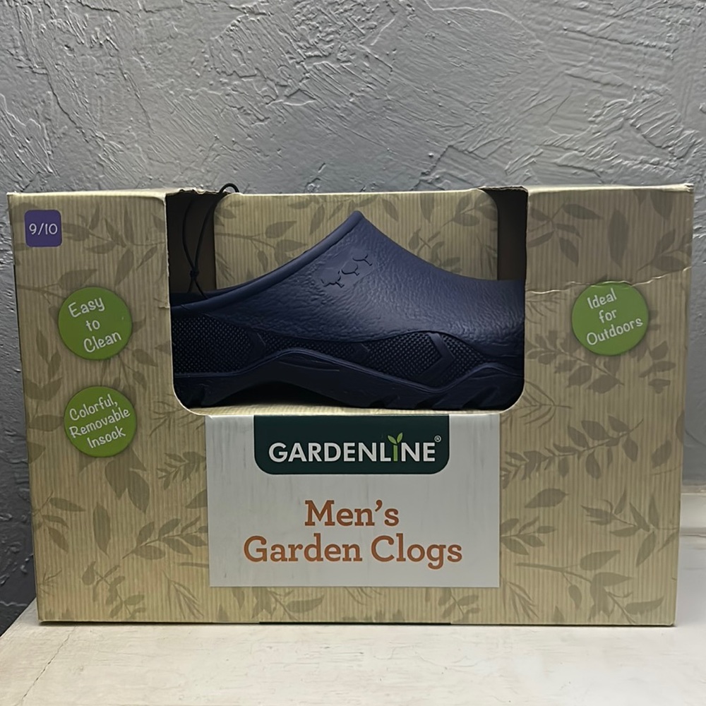 Men’s garden clogs croc outdoor shoes, new in box